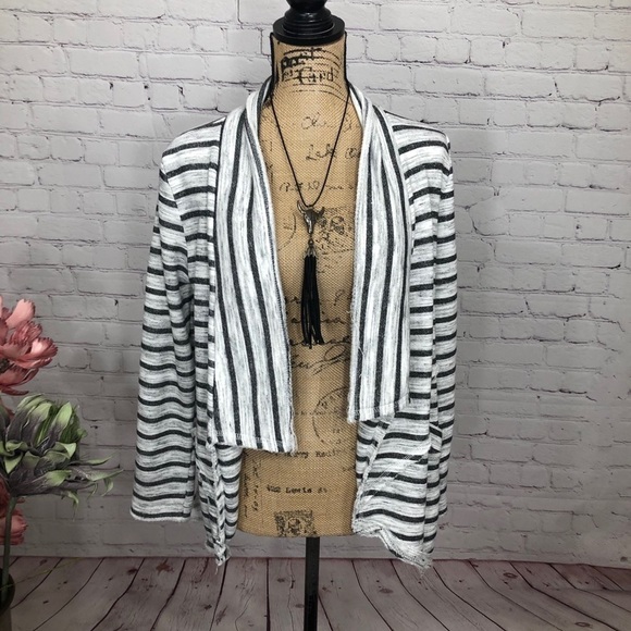 ALTAR’D State Raw Hem Striped Sweater Jacket Gray and White Size Small - Picture 4 of 10